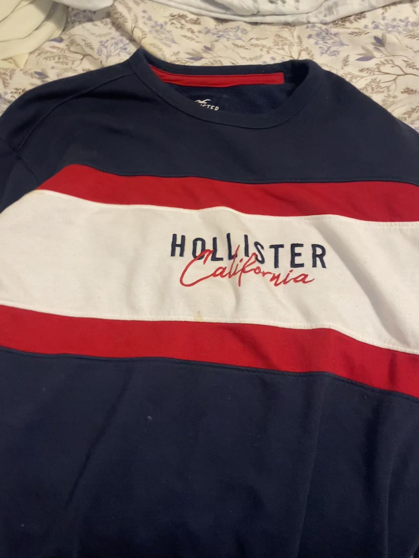 Hollister Sweatshirt