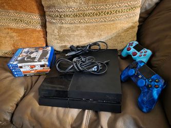 Sony PlayStation 4 500gb Black Console PS4 w 2 controllers wires + 5 Games