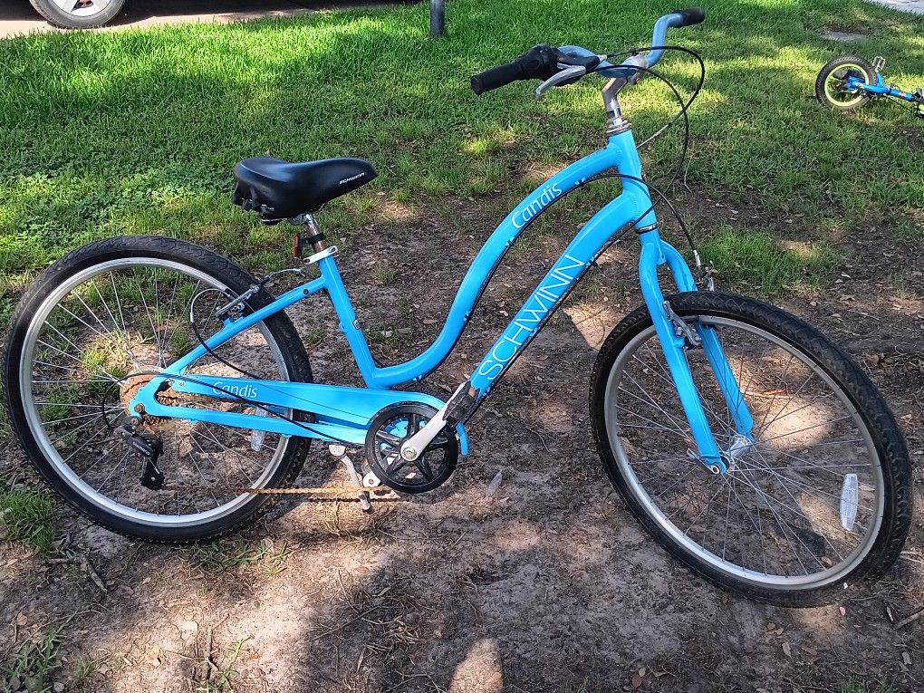 26" Schwinn Beach Cruiser