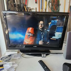 Insignia LG Logic TV