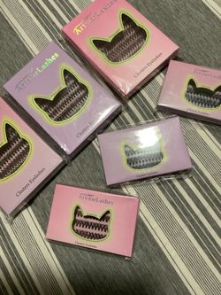 Lash clusters