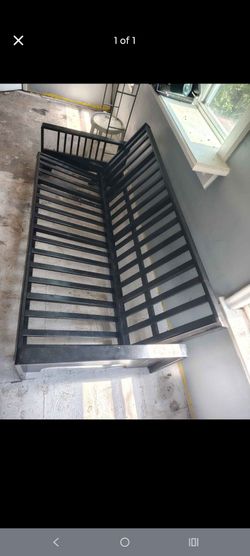 QUEEN FUTON FRAME
