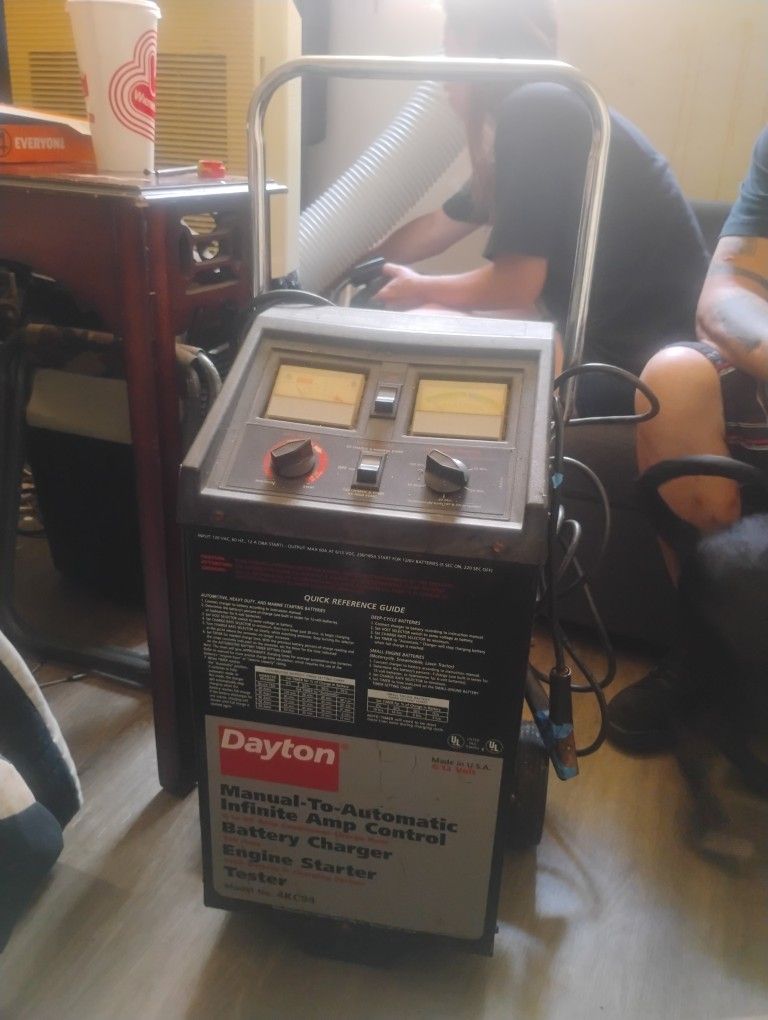 Battery Charger/ Jumper