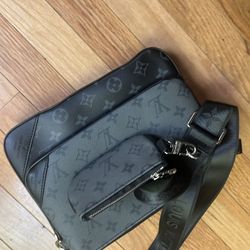 Louis Vuitton Trio Messenger Bag