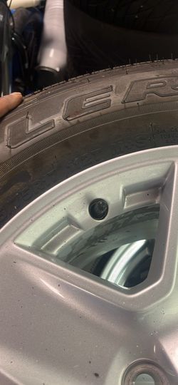 Jeep gladiator rims and tires