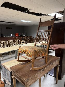 Rocking Chair 