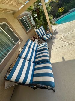 Pool chairs — excellent condition