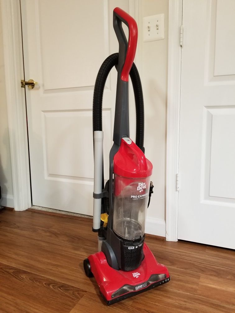 Red DirtDevil Vacuum Cleaner ProExpress (Carpet + Hard Floor)