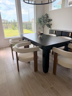 Dinning table