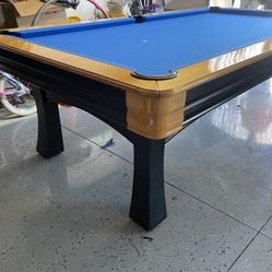 Pool Table ( Free Delivery & Set Up )