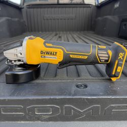 DeWalt 20V XR Grinder – Brushless (Tool Only)
