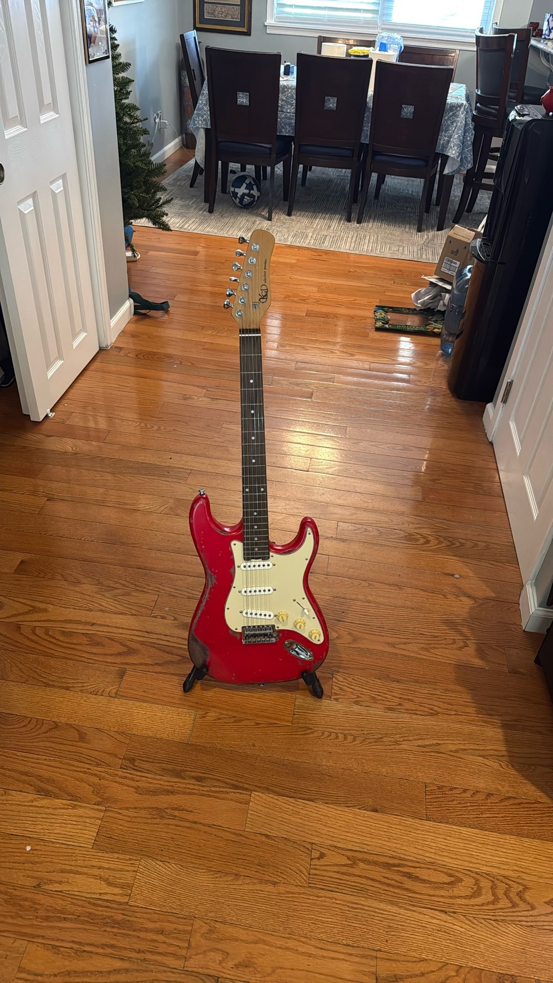 Stratocaster Guitar Relic With Is Modified With Fender Pick Up