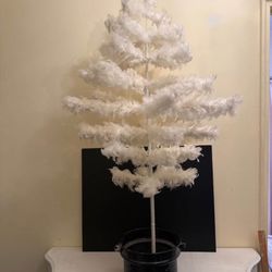 White Feather Christmas Tree