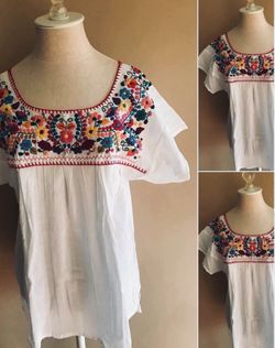 Variedad de Blusas Méxicanas - Variety of Mexican Blouses