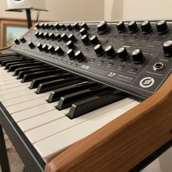 Moog Subsequent 37 - Complete