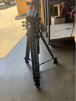 Magnus REX VT-5000 2-Stage Video Tripod System, VT-5000H