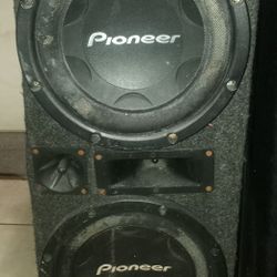 Boom Box Pioneers With Amplifier Included