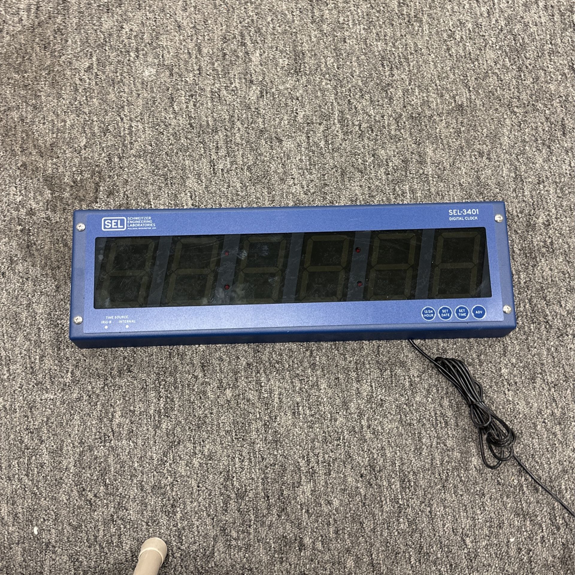 SEL-3401 Warehouse Clocks