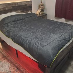 Bed Room Set Queen Size Mattress Bedside Dresser  And Large 6 Drawer Dresser