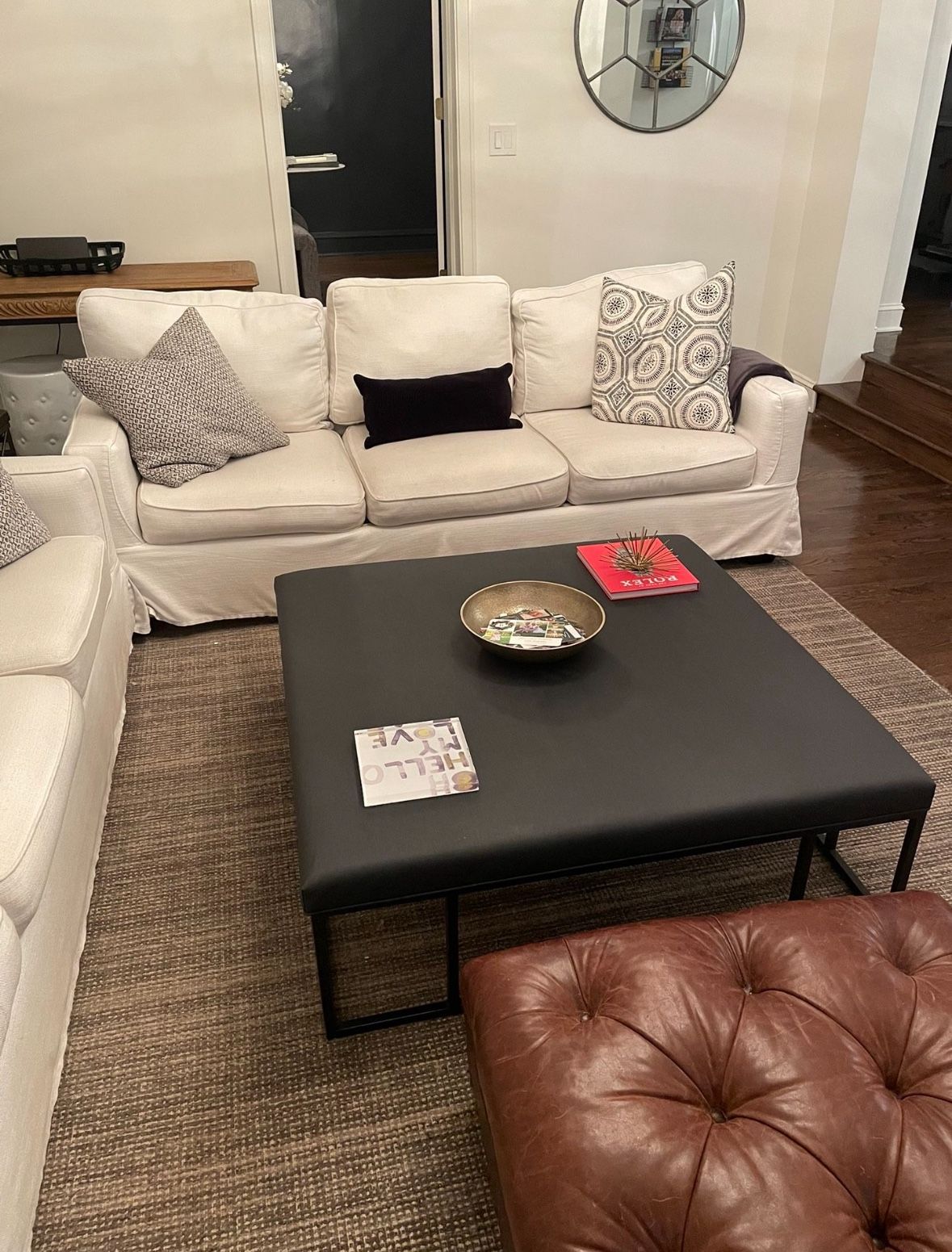 Coffee table / Ottoman 