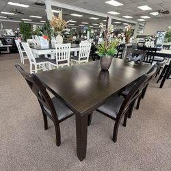 6 Pc Dining Table 
