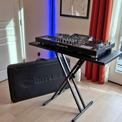 Pioneer DJ XDJ-XZ with Hard-Shell
Travel Bag and Liquid Stand