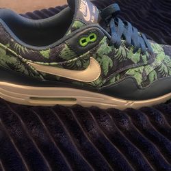 Nike Air Max 1 Floral  Size 13