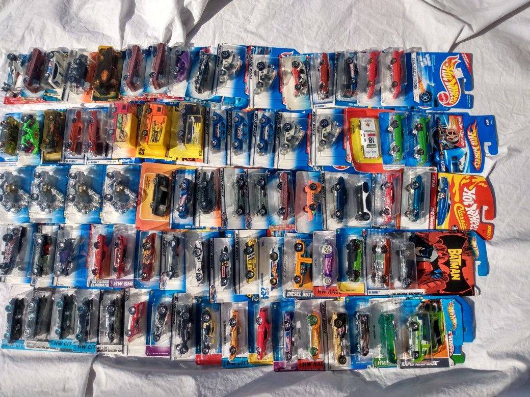 Hot wheels vintage cars LOT 90 vehicles