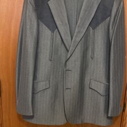 Traje  44R Like New$50.00 Saco Y Pantalon 