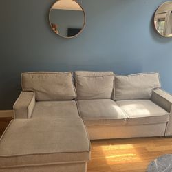 Pull Out Couch 