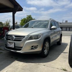 2011 Volkswagen Tiguan