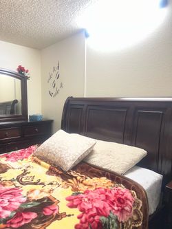 Queen bedroom