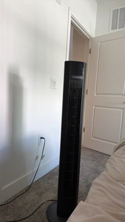 Lasko standing fan
