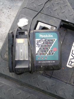 Makita Charger 