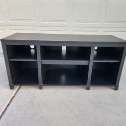 Wooden Tv stand(FREE DELIVERY)((READ DESCRIPTION)