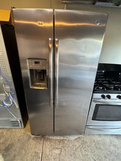 G.e stainless steel refrigerator
