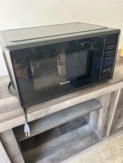 Kenmore Countertop Microwave – Black – Clean & Works Great