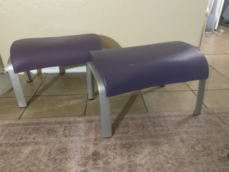 2 Modern Ottomans 