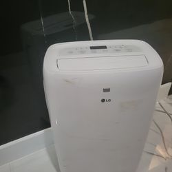LG 8000 BTU Portable AC New