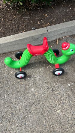 Radio Flyer Inchworm Ride-On Toy