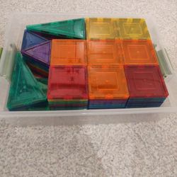 Magnetic Tiles Or Magnatiles