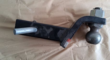 U-Haul tow hitch with ball mount