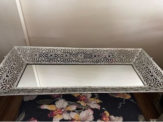 Z-Gallery Mirrored Vanity Tray