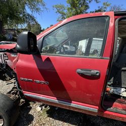 2006/07/08 DODGE RAM MEGA CAB DRIVER SIZE DOOR