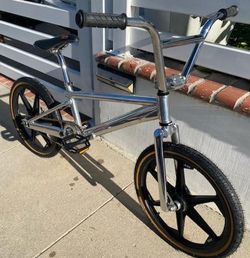 1997 GT BMX BICYCLE