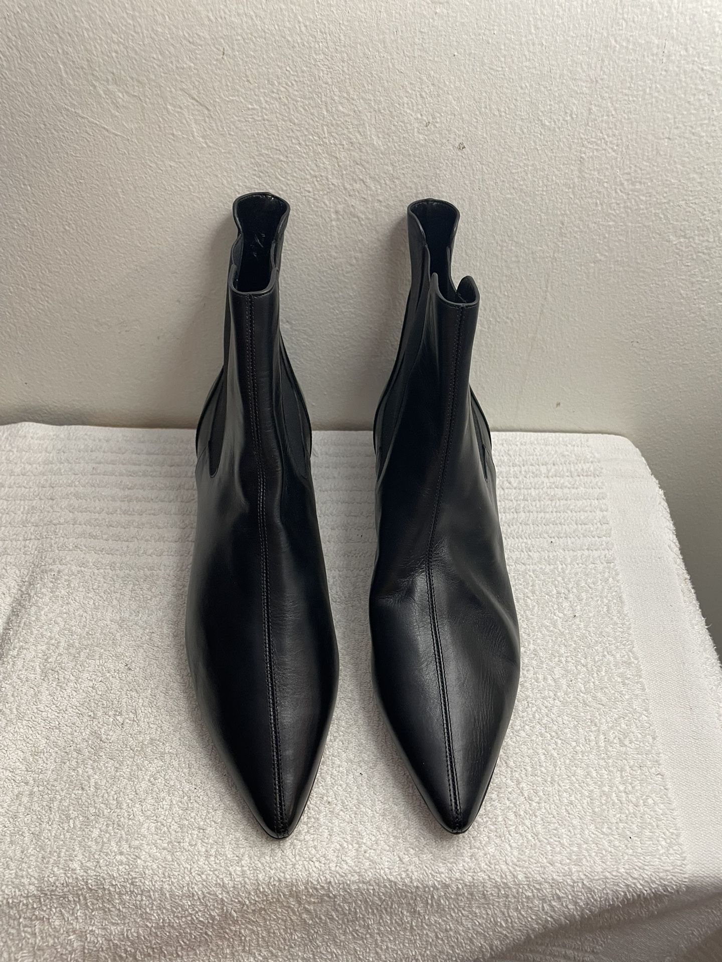 Givenchy Paris Black Leather Booties Sz 38