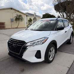 2024 NISSAN KICKS
