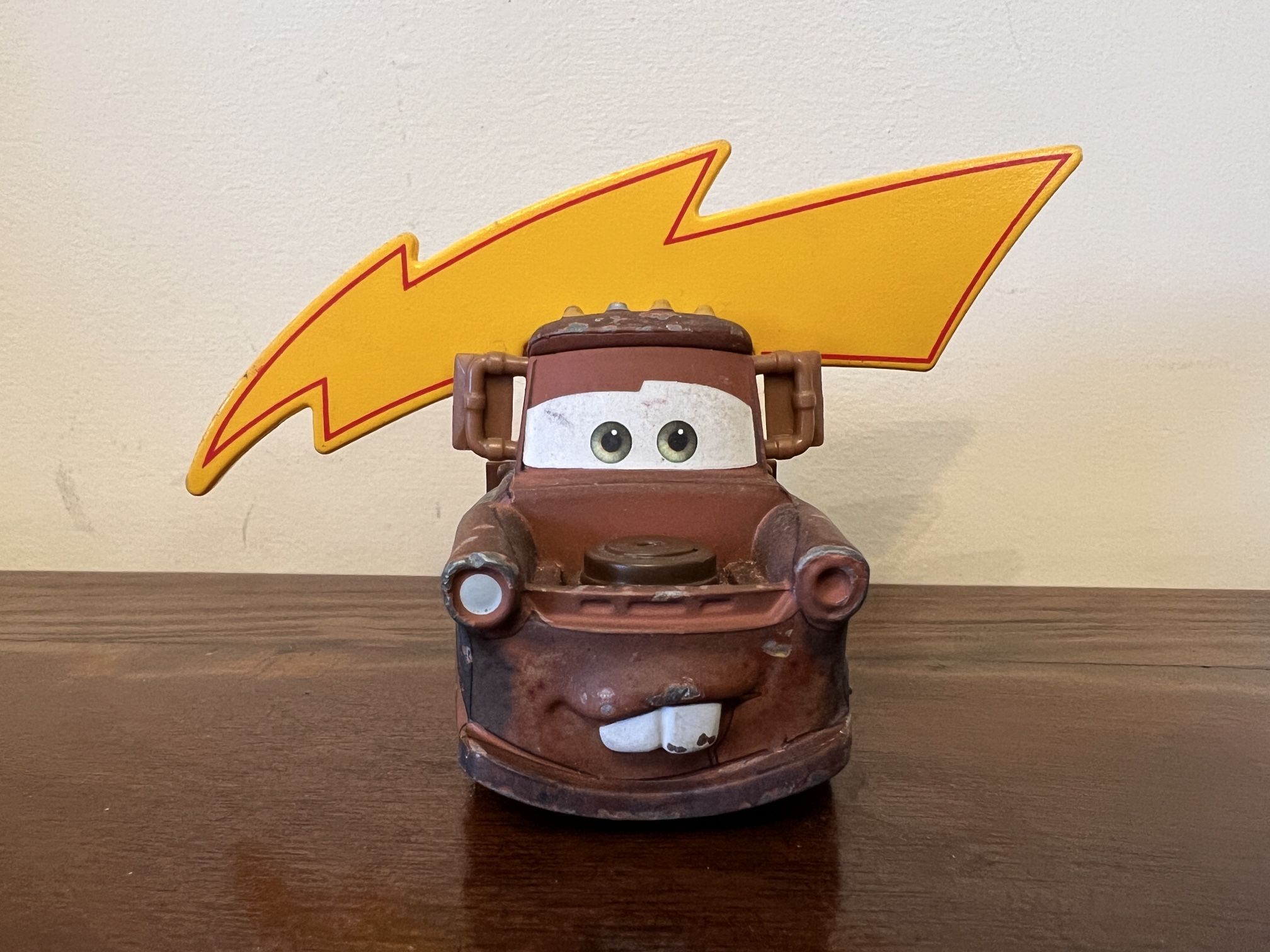 TOW MATER W/ LIGHTNING BOLT DIE CAST