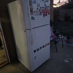 Refrigerator For Sale