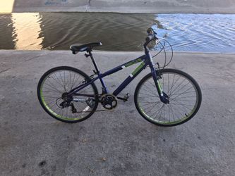 Diamondback 24" insight bike